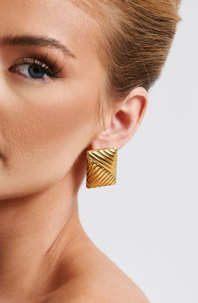 Pendientes Linear Edge - Oro